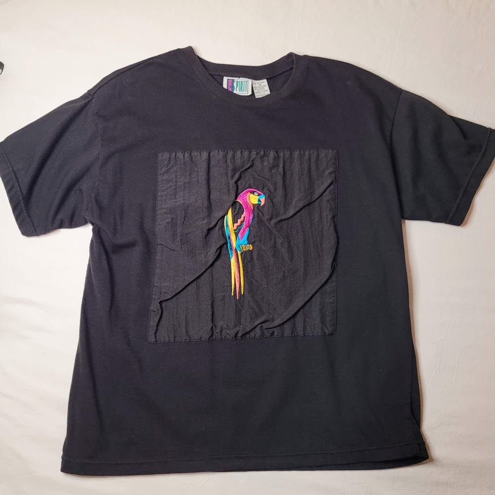 Bold Spirit Black Embroidered Parrot Graphic T-Shirt Medium Short Sleeve